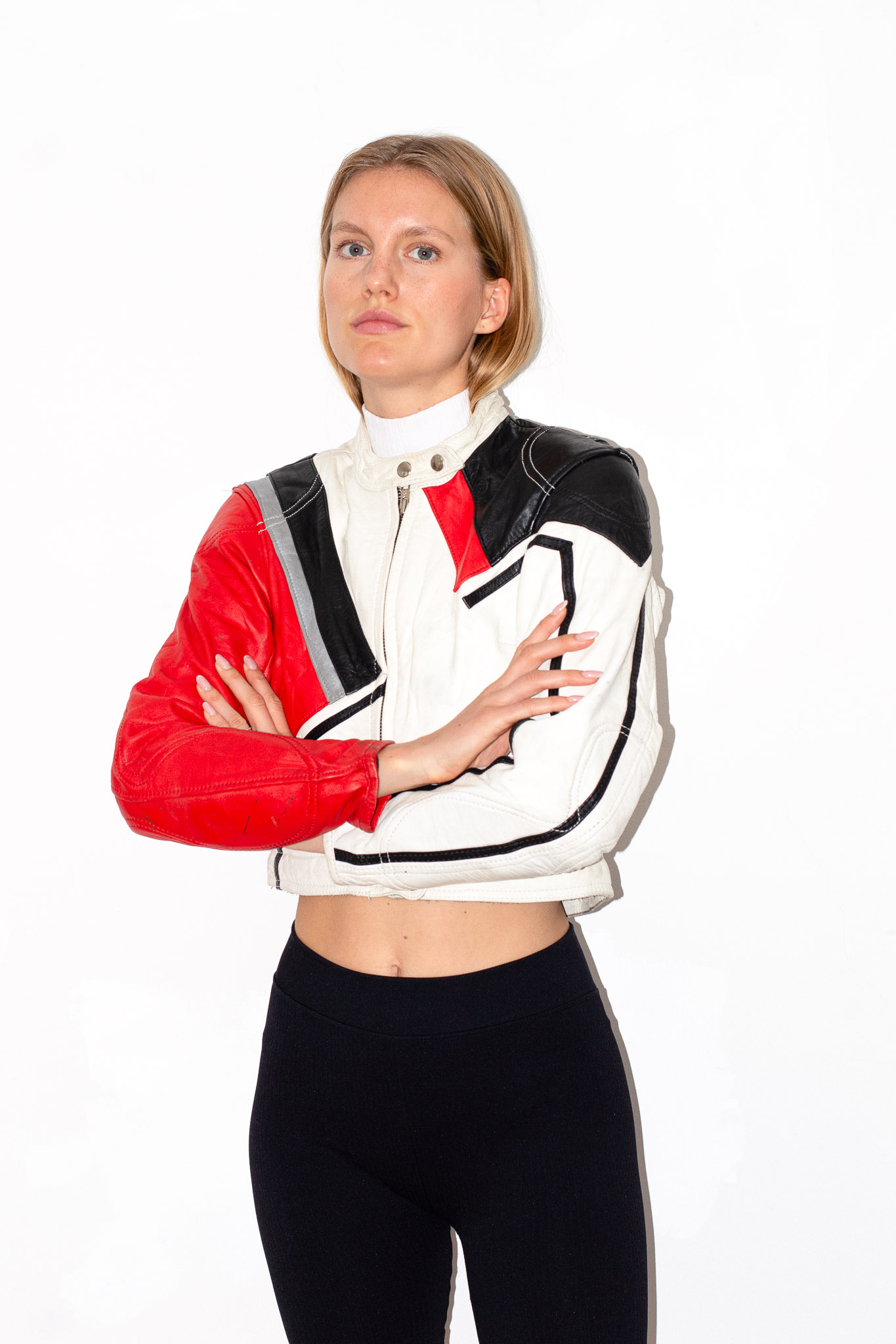 German vintage 80s cropped red white black leather racing jacket, view 4